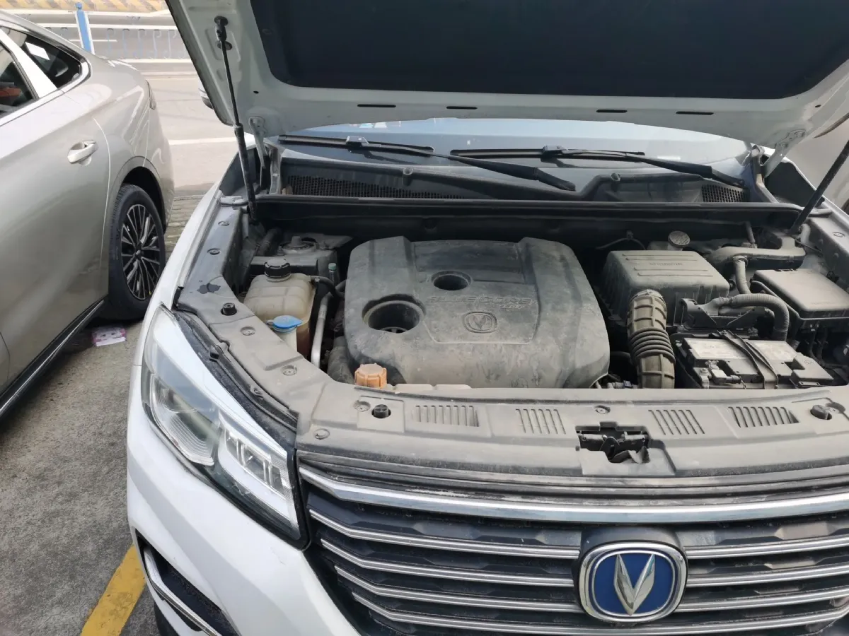 2020 ChangAn CS75 1.5T 178HP L4 6MT,autocango,china used car exporter,china ev exporter,chinese used car exporter,chinese used ev exporter