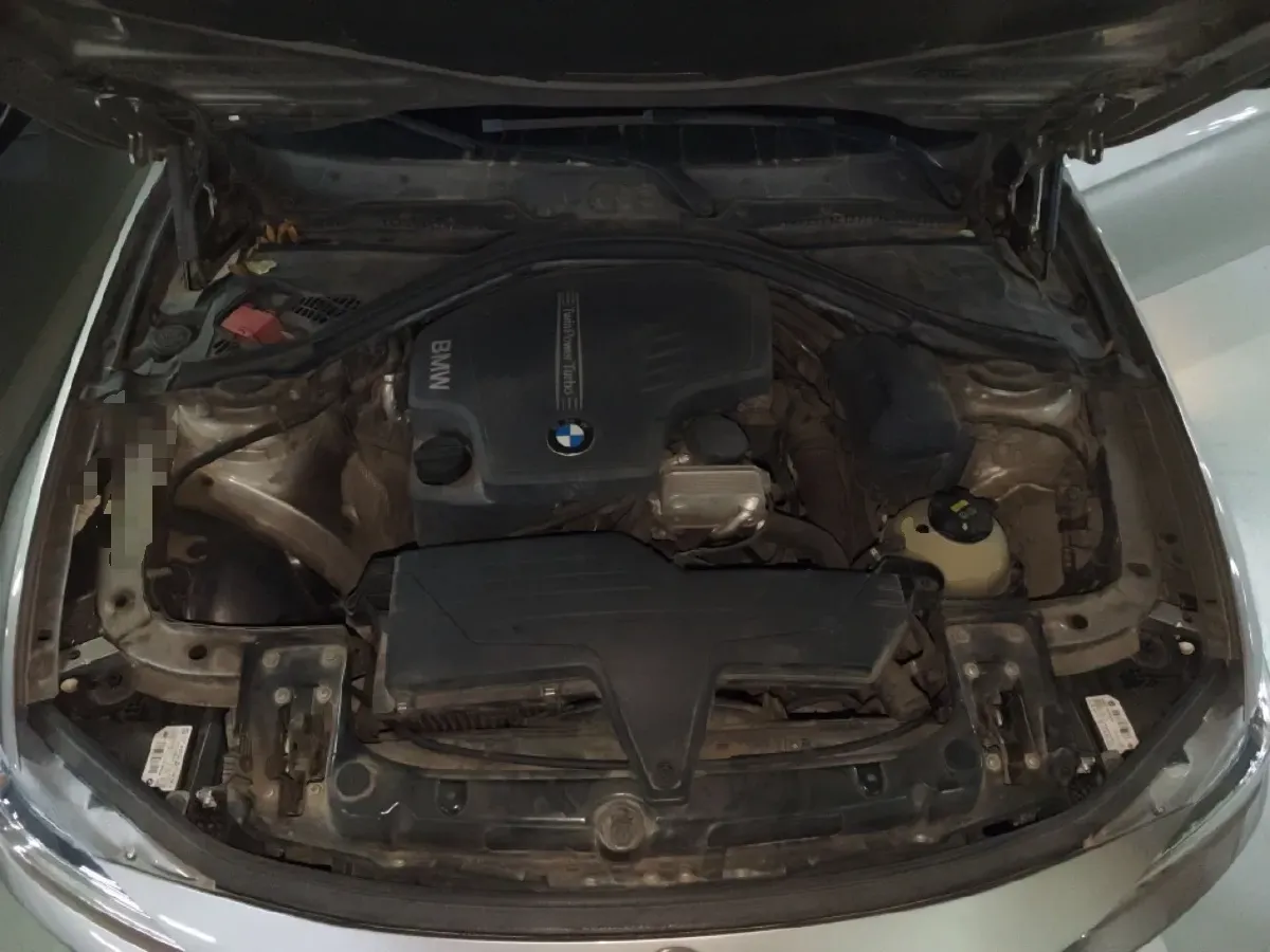 2016 BMW 3 Series 2.0T 184HP L4 8AT,autocango,china used car exporter,china ev exporter,chinese used car exporter,chinese used ev exporter