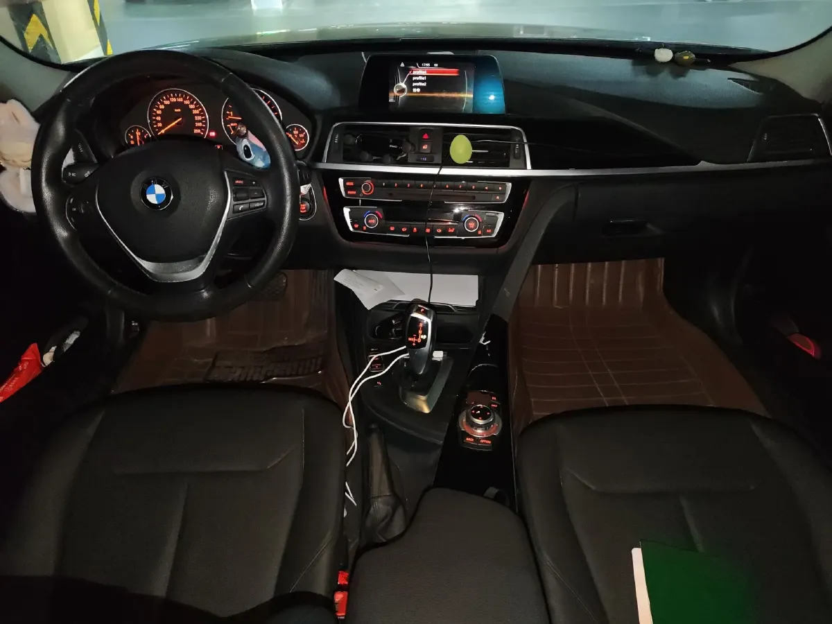 2016 BMW 3 Series 2.0T 184HP L4 8AT,autocango,china used car exporter,china ev exporter,chinese used car exporter,chinese used ev exporter