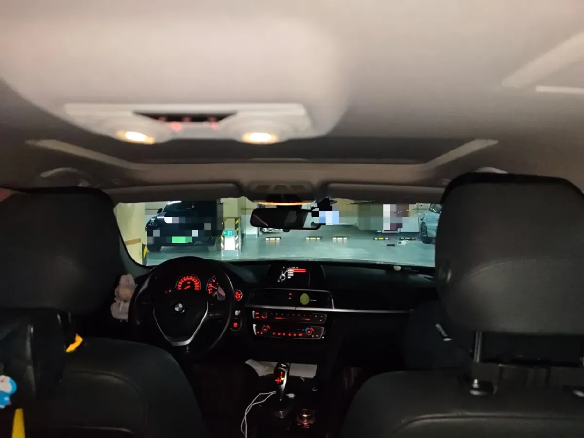 2016 BMW 3 Series 2.0T 184HP L4 8AT,autocango,china used car exporter,china ev exporter,chinese used car exporter,chinese used ev exporter