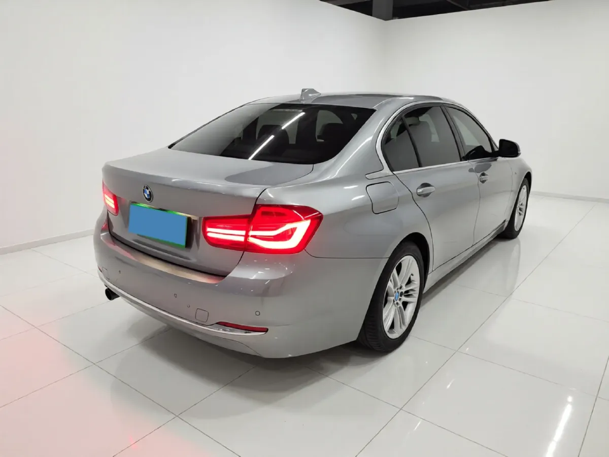 2016 BMW 3 Series 2.0T 184HP L4 8AT,autocango,china used car exporter,china ev exporter,chinese used car exporter,chinese used ev exporter