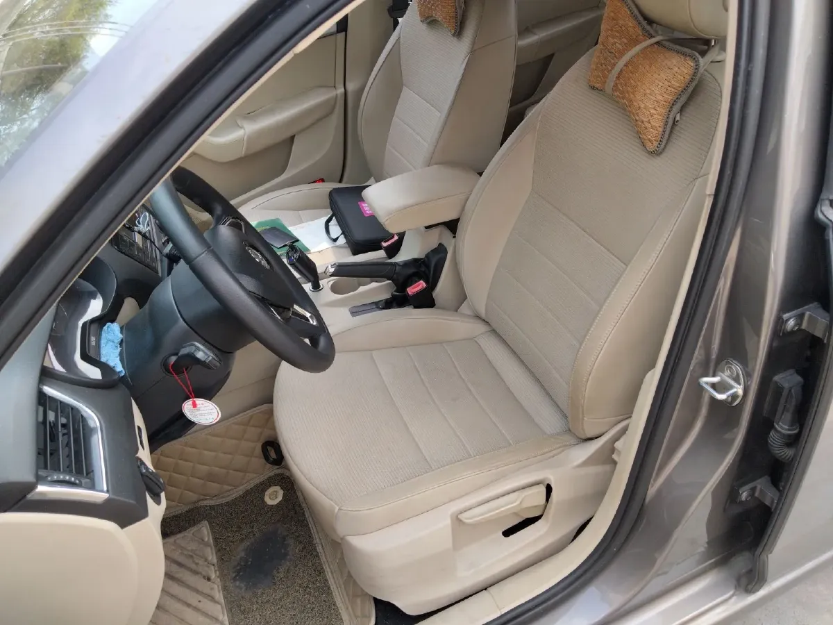 2017 Skoda Octavia 1.6L 110HP L4 6AT,autocango,china used car exporter,china ev exporter,chinese used car exporter,chinese used ev exporter