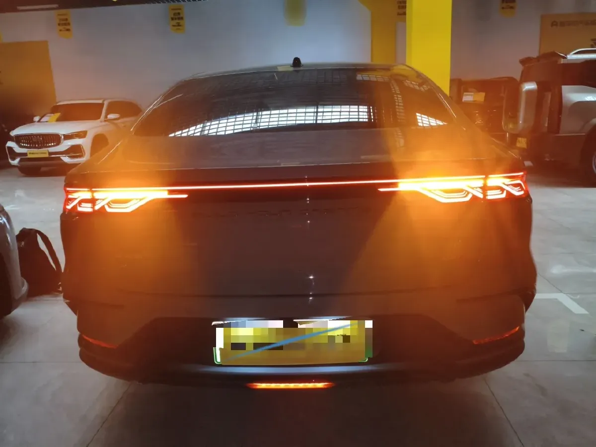 2025 BYD Han 1.5T 156HP L4 E-CVT PHEV,autocango,china used car exporter,china ev exporter,chinese used car exporter,chinese used ev exporter