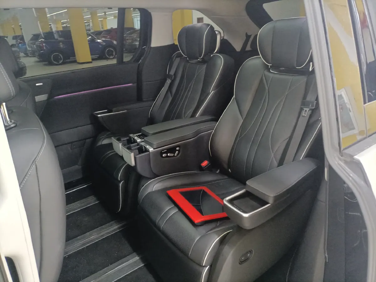 2024 Xpeng X9 BEV 101.5KWH,autocango,china used car exporter,china ev exporter,chinese used car exporter,chinese used ev exporter