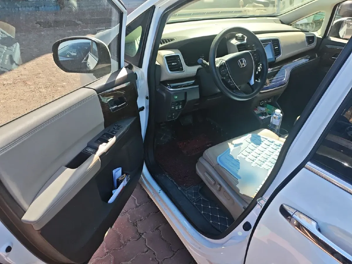 2017 Honda Odyssey 2.4L 186HP L4 CVT,autocango,china used car exporter,china ev exporter,chinese used car exporter,chinese used ev exporter