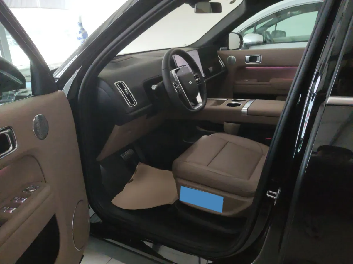 2025 Li L8 Range Extended 154HP REEV,autocango,china used car exporter,china ev exporter,chinese used car exporter,chinese used ev exporter