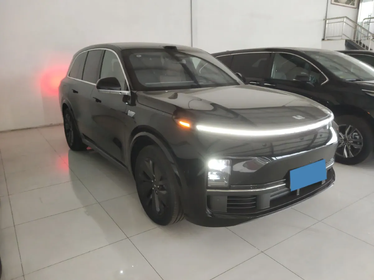 2025 Li L8 Range Extended 154HP REEV,autocango,china used car exporter,china ev exporter,chinese used car exporter,chinese used ev exporter