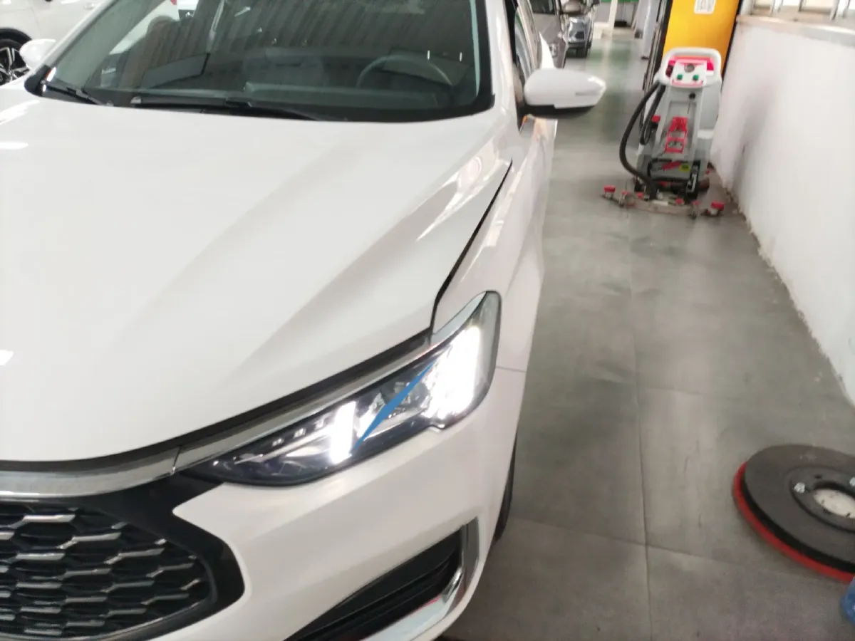 2021 Ford Escort 1.5L 122HP L3 6AT,autocango,china used car exporter,china ev exporter,chinese used car exporter,chinese used ev exporter