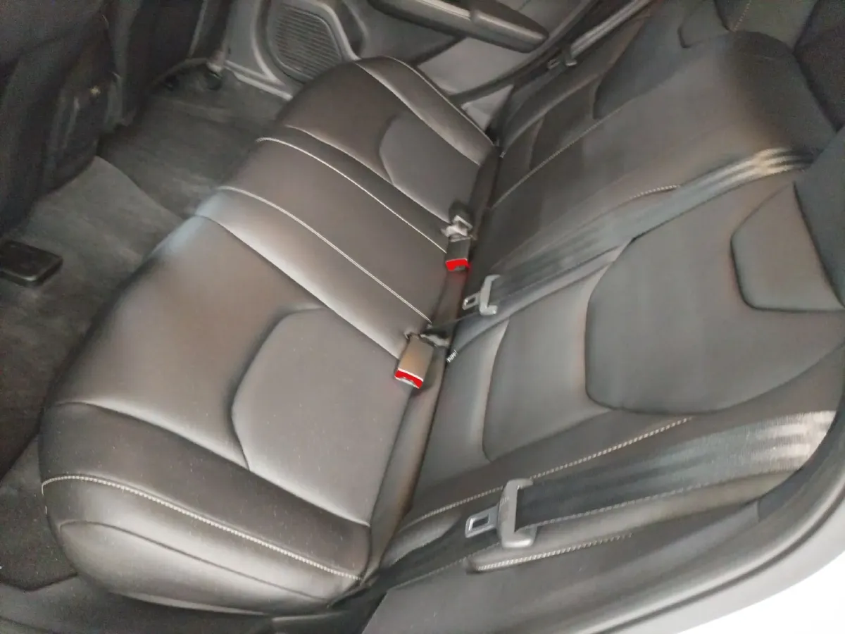 2021 Ford Escort 1.5L 122HP L3 6AT,autocango,china used car exporter,china ev exporter,chinese used car exporter,chinese used ev exporter