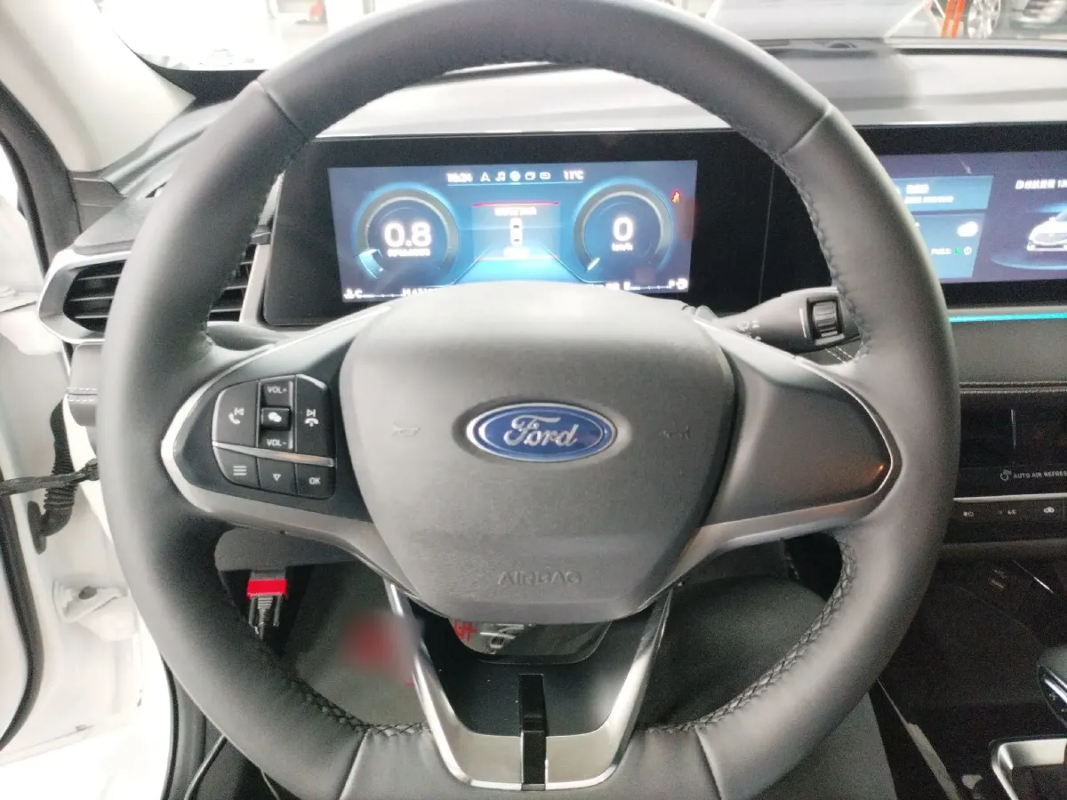 2021 Ford Escort 1.5L 122HP L3 6AT,autocango,china used car exporter,china ev exporter,chinese used car exporter,chinese used ev exporter