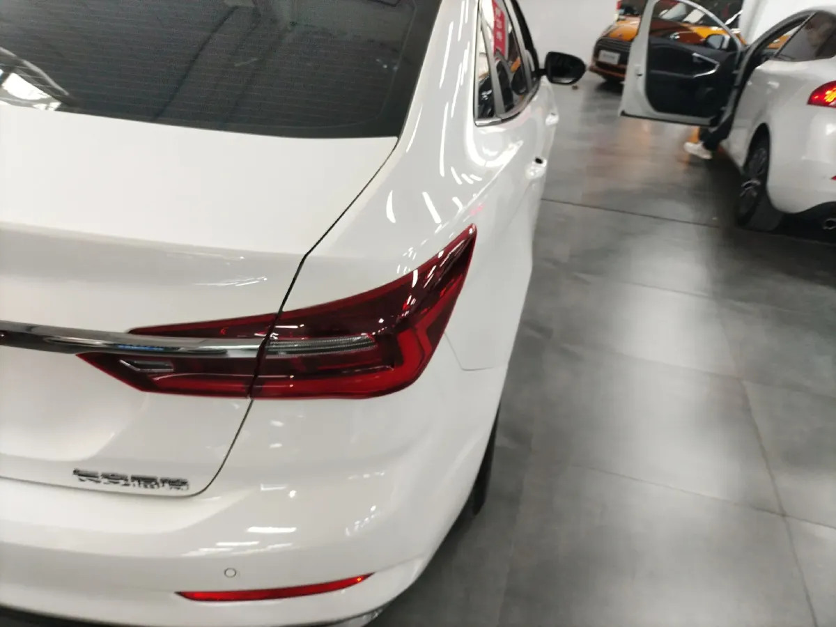 2021 Ford Escort 1.5L 122HP L3 6AT,autocango,china used car exporter,china ev exporter,chinese used car exporter,chinese used ev exporter