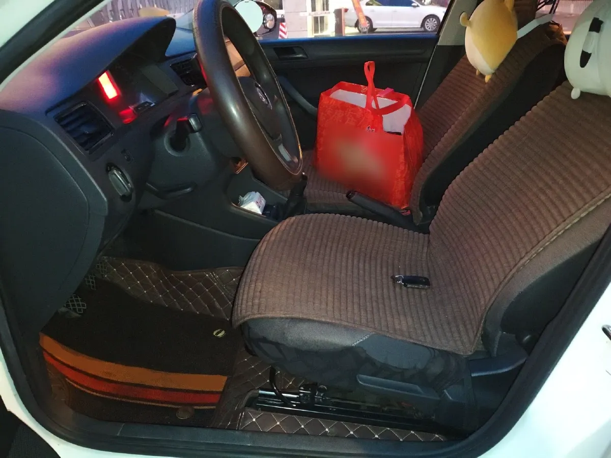 2018 Volkswagen Santana 1.5L 110HP L4 5MT,autocango,china used car exporter,china ev exporter,chinese used car exporter,chinese used ev exporter