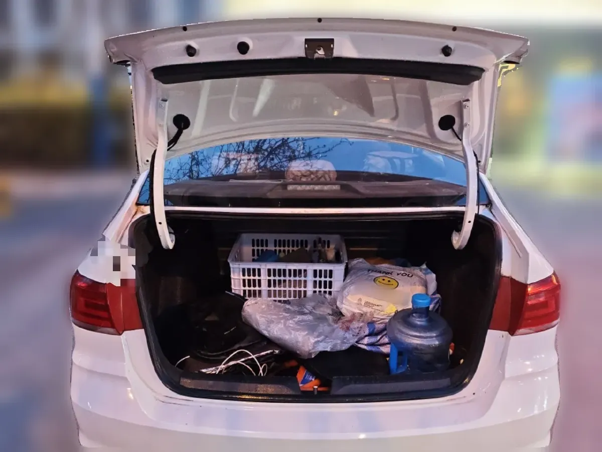 2018 Volkswagen Santana 1.5L 110HP L4 5MT,autocango,china used car exporter,china ev exporter,chinese used car exporter,chinese used ev exporter