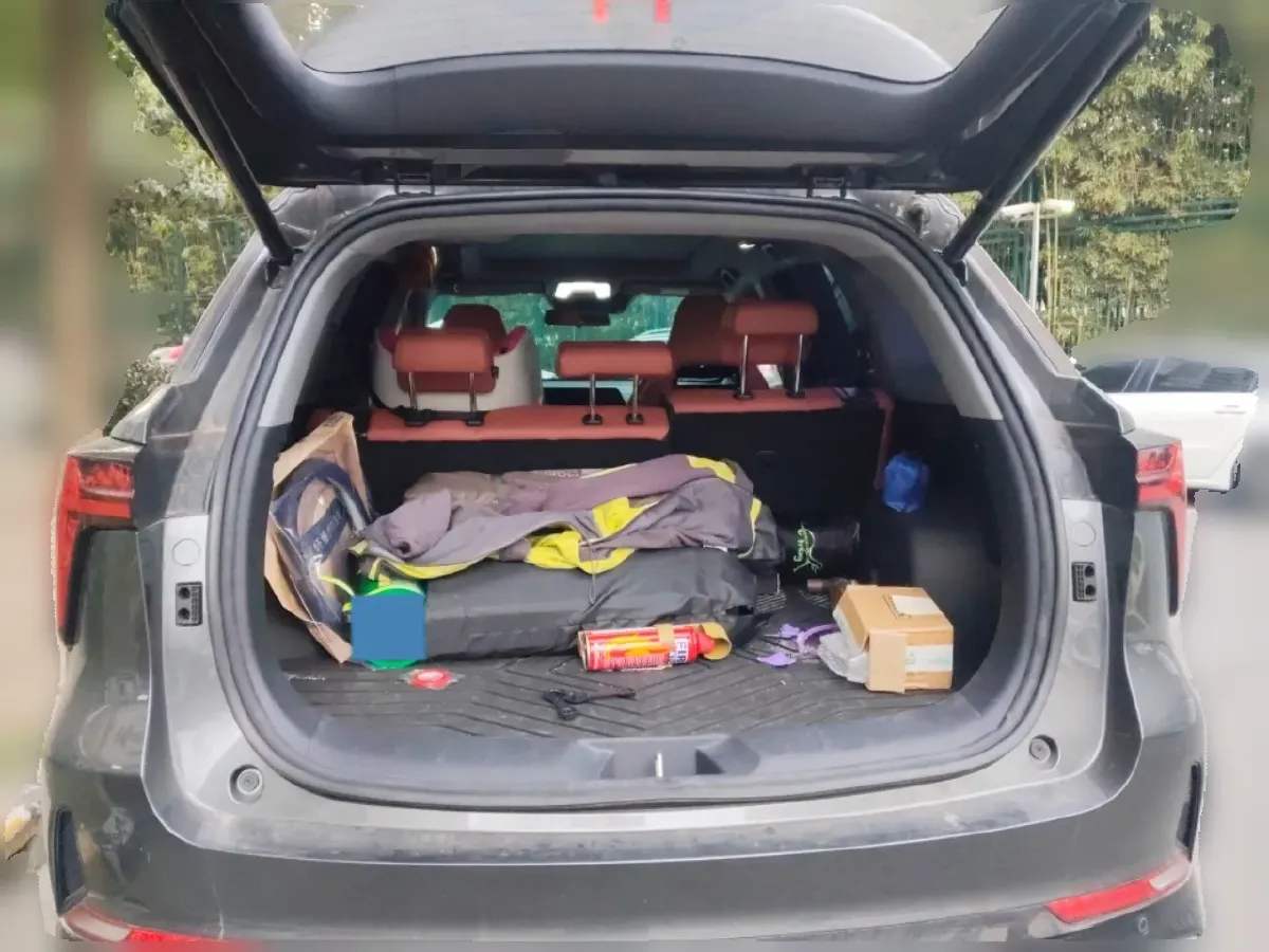 2023 ChangAn CS85 Coupe 2.0T 233HP L4 8AT,autocango,china used car exporter,china ev exporter,chinese used car exporter,chinese used ev exporter