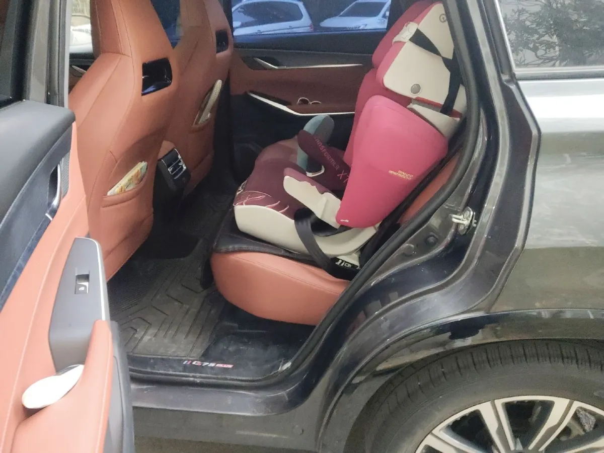 2023 ChangAn CS85 Coupe 2.0T 233HP L4 8AT,autocango,china used car exporter,china ev exporter,chinese used car exporter,chinese used ev exporter