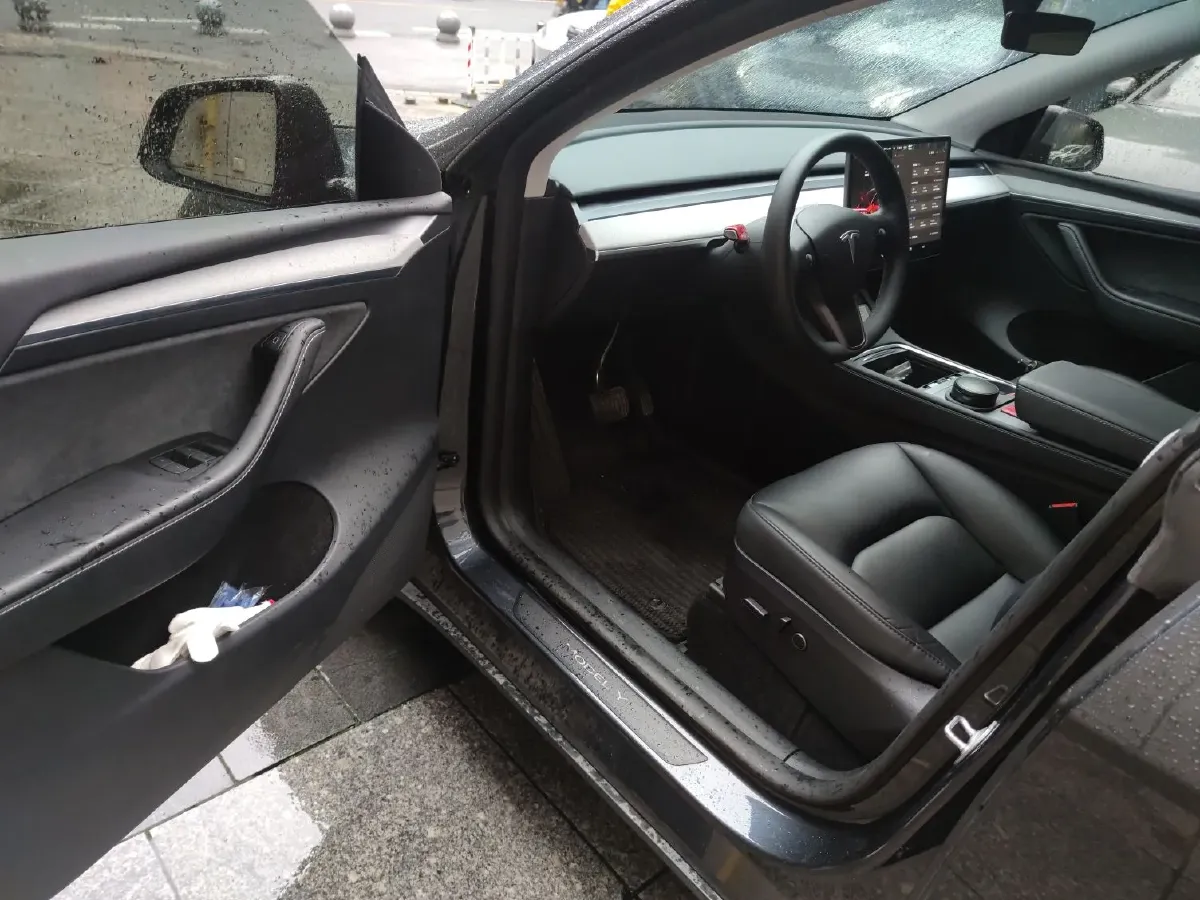 2024 Tesla Model Y BEV 78.4KWH,autocango,china used car exporter,china ev exporter,chinese used car exporter,chinese used ev exporter