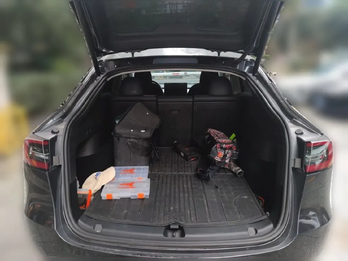 2024 Tesla Model Y BEV 78.4KWH,autocango,china used car exporter,china ev exporter,chinese used car exporter,chinese used ev exporter