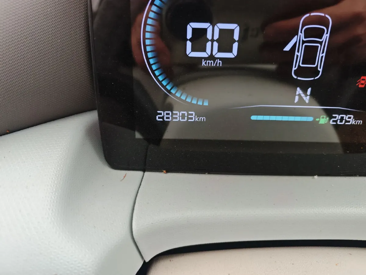 2025 Leapmotor T03 BEV 31.9KWH,autocango,china used car exporter,china ev exporter,chinese used car exporter,chinese used ev exporter