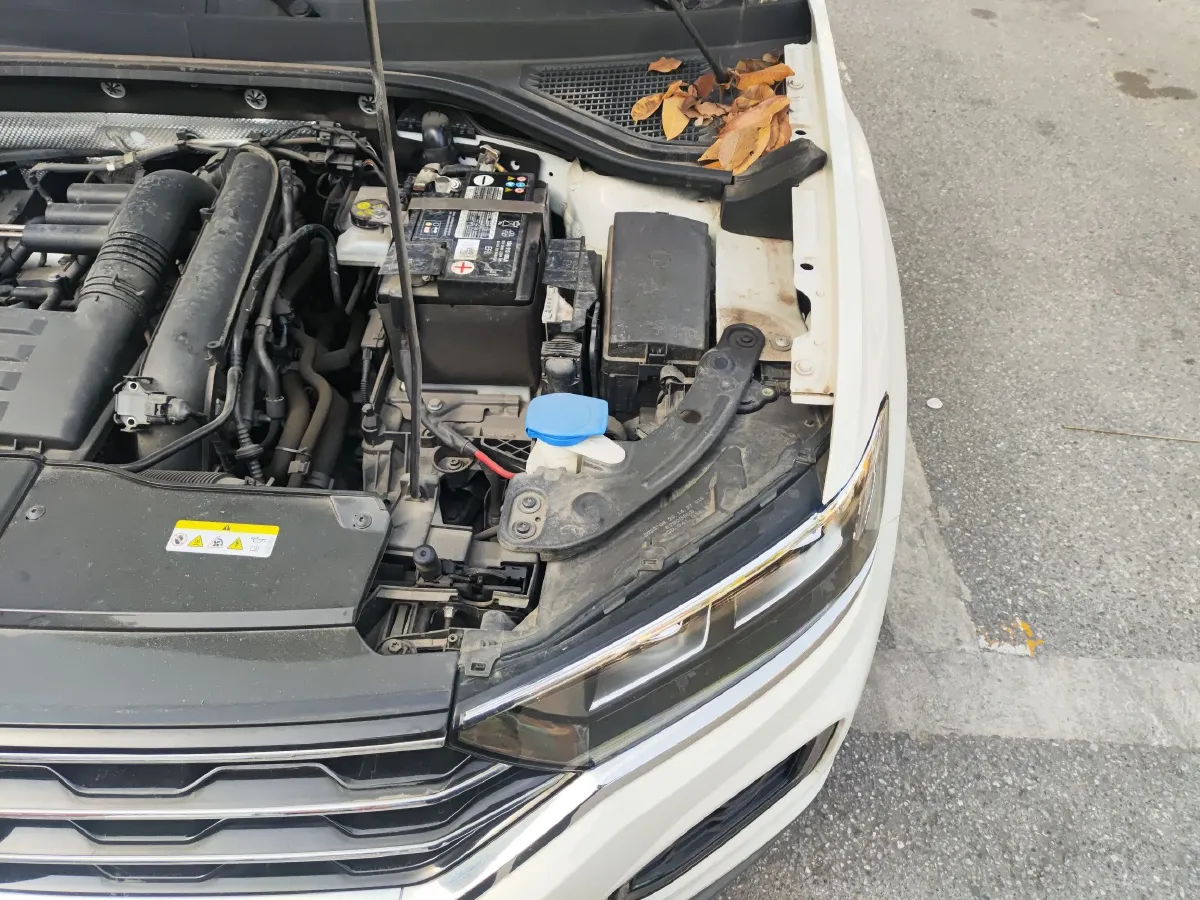 2022 Volkswagen T-Roc 1.4T 150HP L4 7DCT,autocango,china used car exporter,china ev exporter,chinese used car exporter,chinese used ev exporter