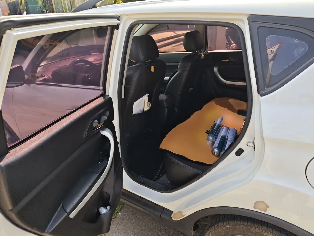 2015 ChangAn CS35 1.6L 125HP L4 5MT,autocango,china used car exporter,china ev exporter,chinese used car exporter,chinese used ev exporter