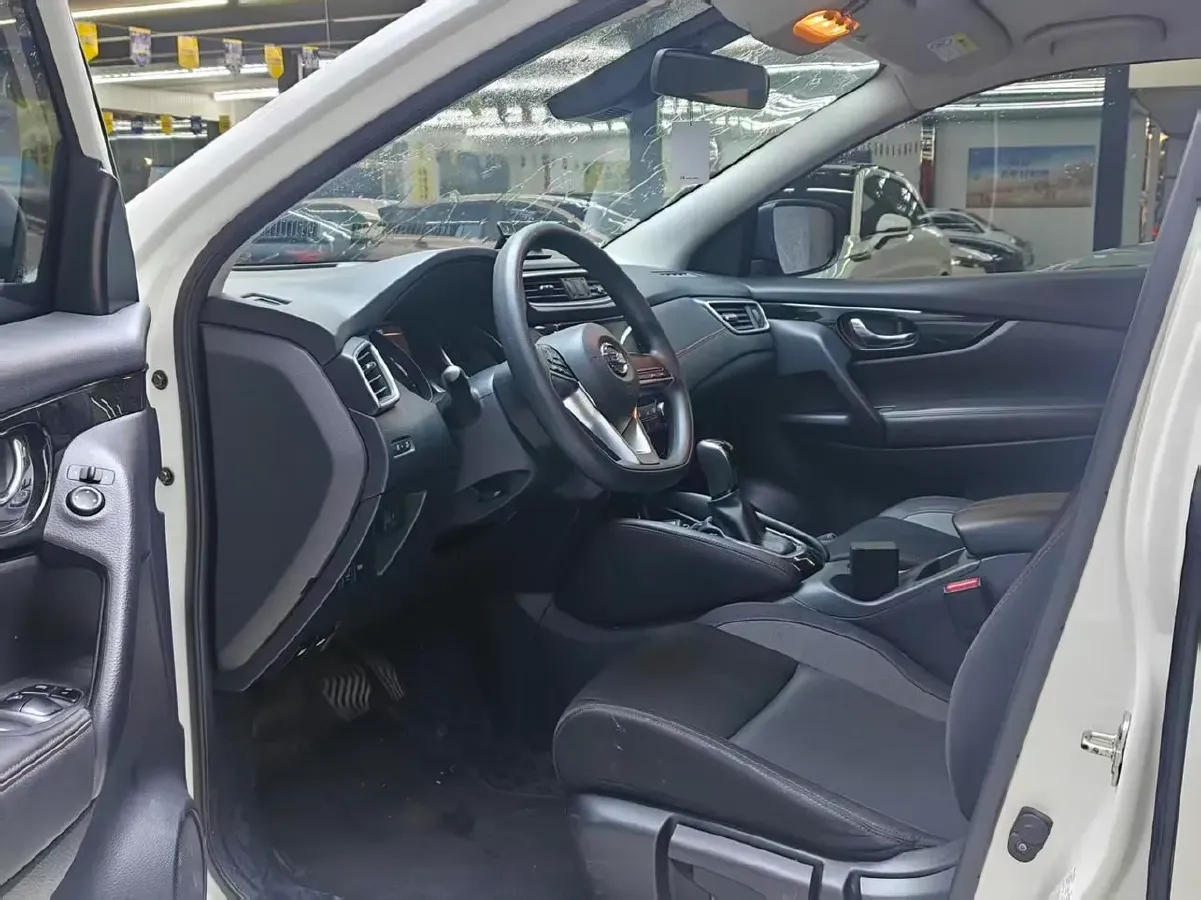 2021 Nissan Qashqai 2.0L 151HP L4 CVT,autocango,china used car exporter,china ev exporter,chinese used car exporter,chinese used ev exporter