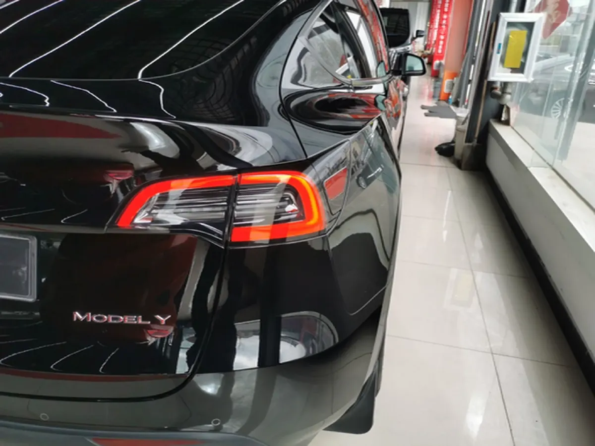 2022 Tesla Model Y BEV 60KWH,autocango,china used car exporter,china ev exporter,chinese used car exporter,chinese used ev exporter