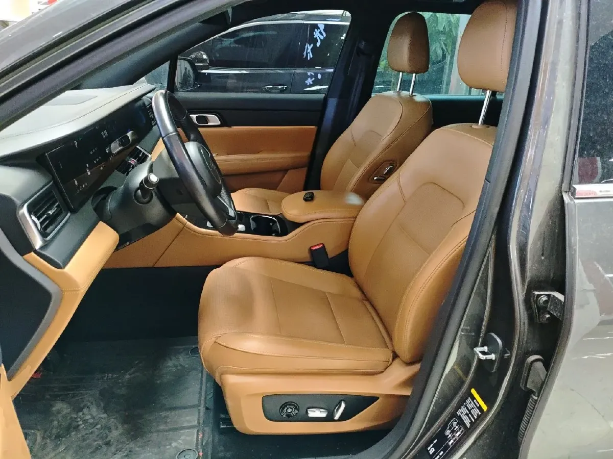 2021 Li ONE Range Extended 131HP REEV 40.5KWH,autocango,china used car exporter,china ev exporter,chinese used car exporter,chinese used ev exporter