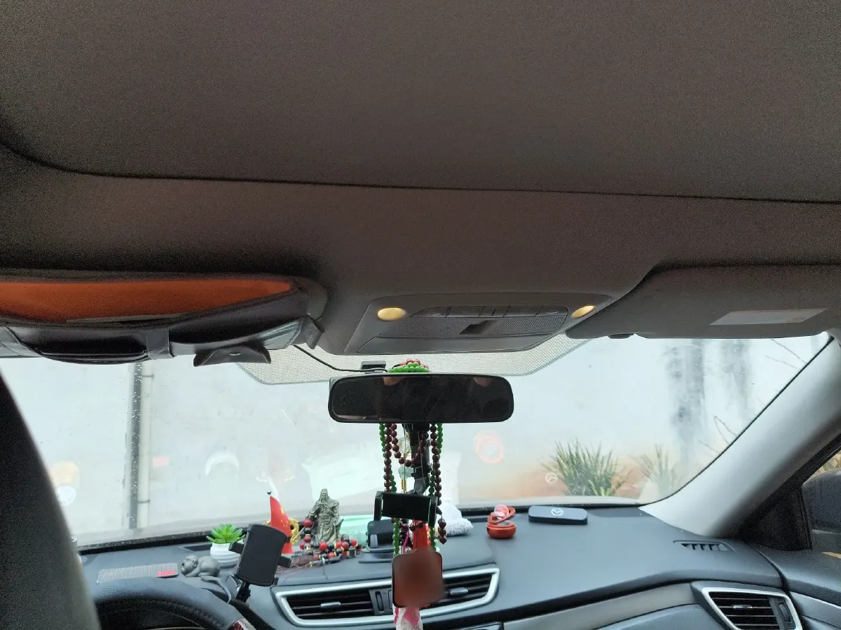 2014 Nissan X-Trail 2.0L 150HP L4 CVT,autocango,china used car exporter,china ev exporter,chinese used car exporter,chinese used ev exporter