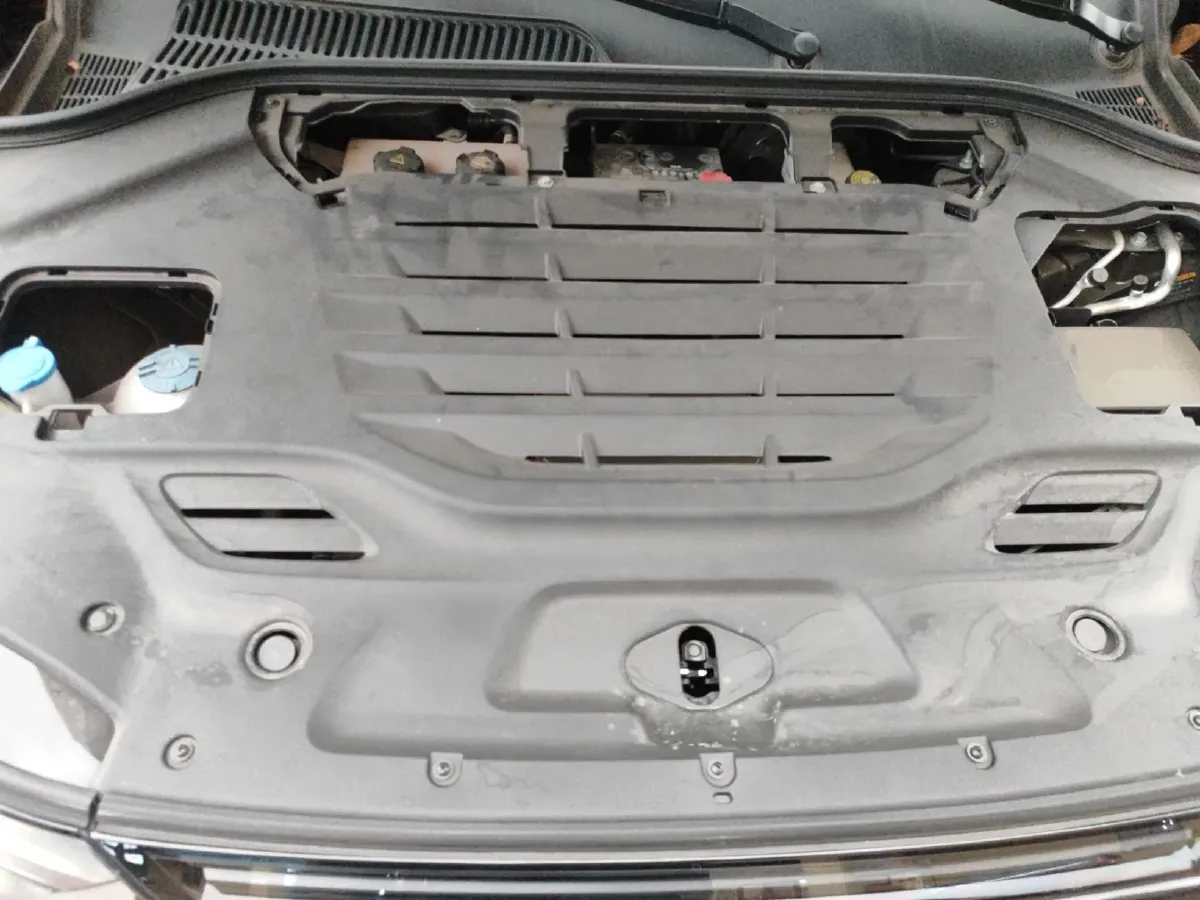 2023 Leapmotor C11 BEV 69.2KWH,autocango,china used car exporter,china ev exporter,chinese used car exporter,chinese used ev exporter