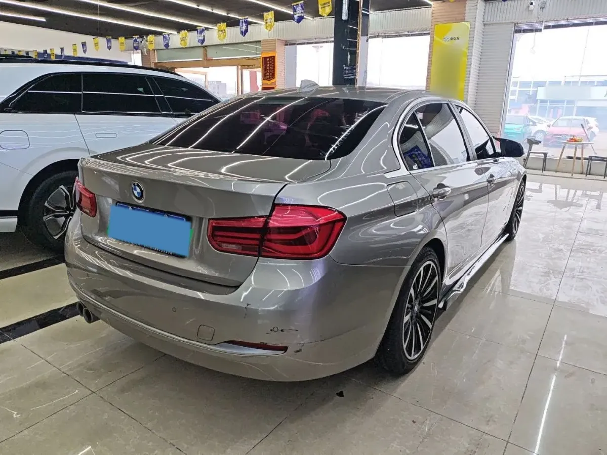 2018 BMW 3 Series 2.0T 184HP L4 8AT,autocango,china used car exporter,china ev exporter,chinese used car exporter,chinese used ev exporter