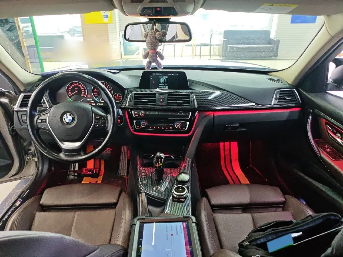2018 BMW 3 Series 2.0T 184HP L4 8AT,autocango,china used car exporter,china ev exporter,chinese used car exporter,chinese used ev exporter