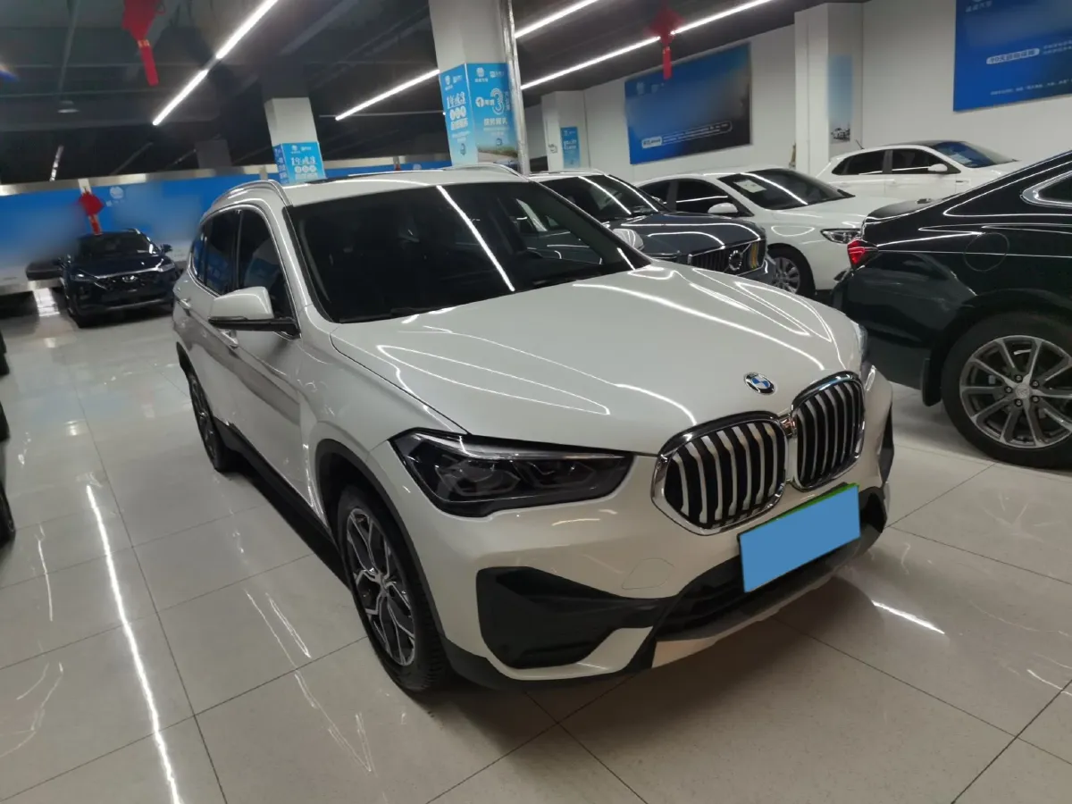 2022 BMW X1 2.0T 192HP L4 7DCT,autocango,china used car exporter,china ev exporter,chinese used car exporter,chinese used ev exporter