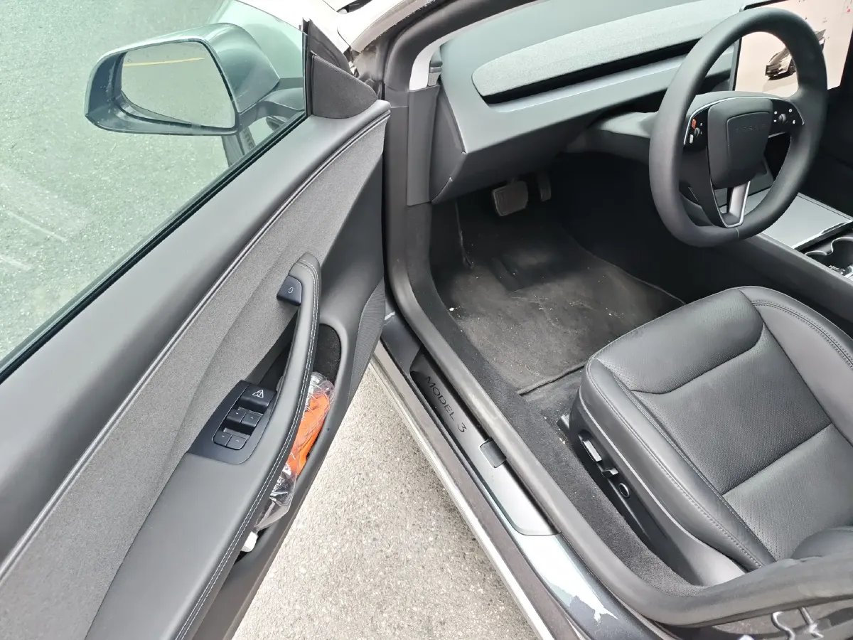 2025 Tesla Model 3 BEV 62.5KWH,autocango,china used car exporter,china ev exporter,chinese used car exporter,chinese used ev exporter