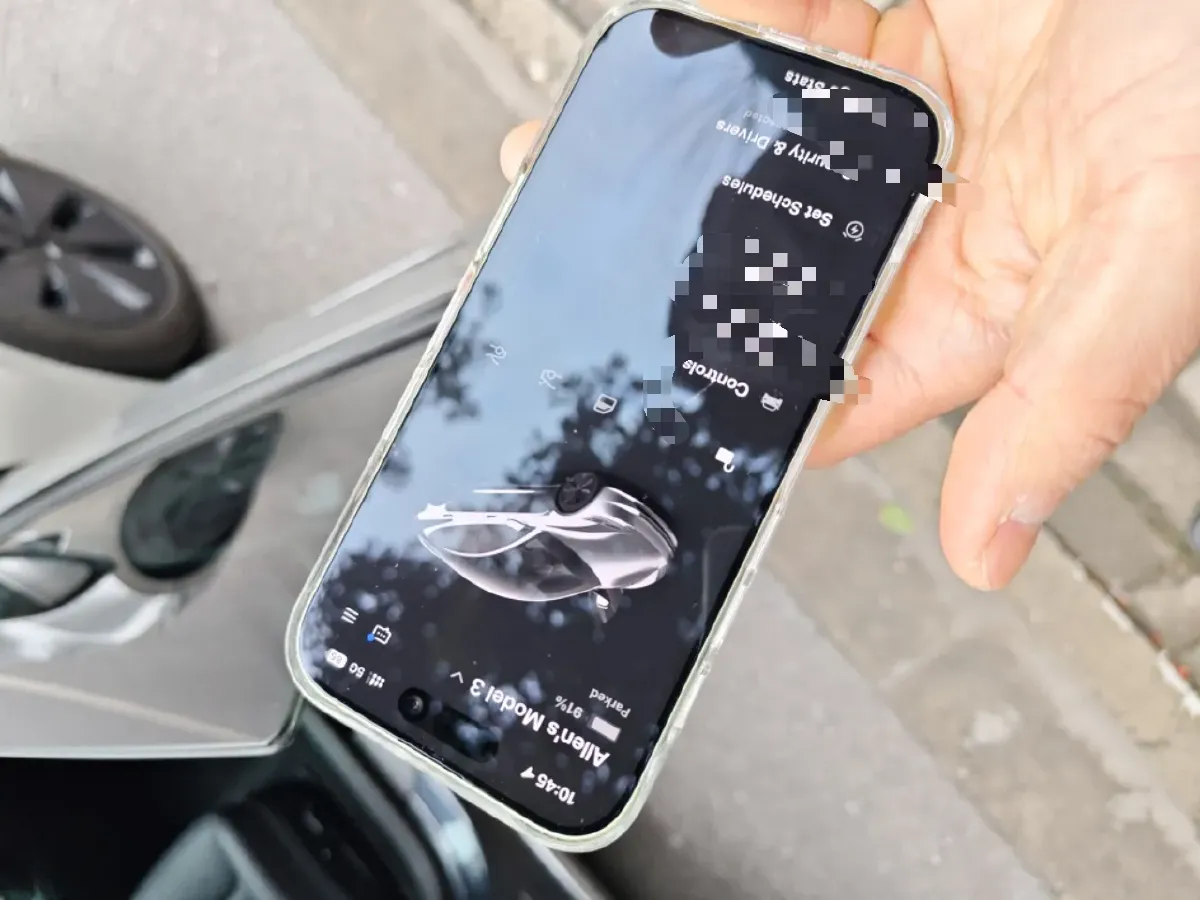 2025 Tesla Model 3 BEV 62.5KWH,autocango,china used car exporter,china ev exporter,chinese used car exporter,chinese used ev exporter