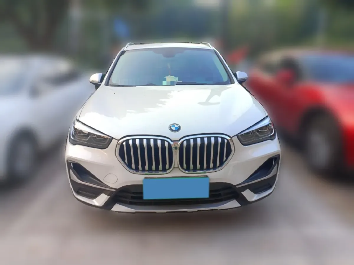 2022 BMW X1 1.5T 140HP L3 7DCT,autocango,china used car exporter,china ev exporter,chinese used car exporter,chinese used ev exporter