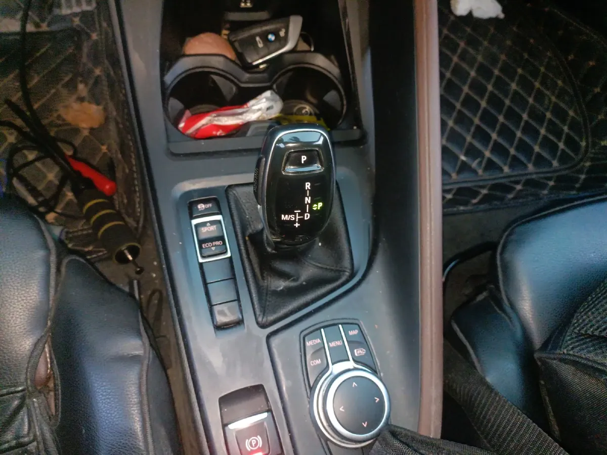 2022 BMW X1 1.5T 140HP L3 7DCT,autocango,china used car exporter,china ev exporter,chinese used car exporter,chinese used ev exporter