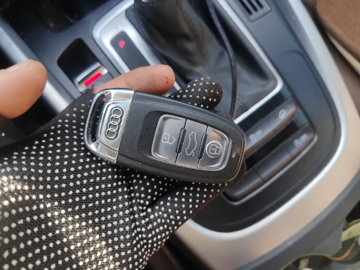 2017 Audi Q5 2.0T 230HP L4 8AT,autocango,china used car exporter,china ev exporter,chinese used car exporter,chinese used ev exporter