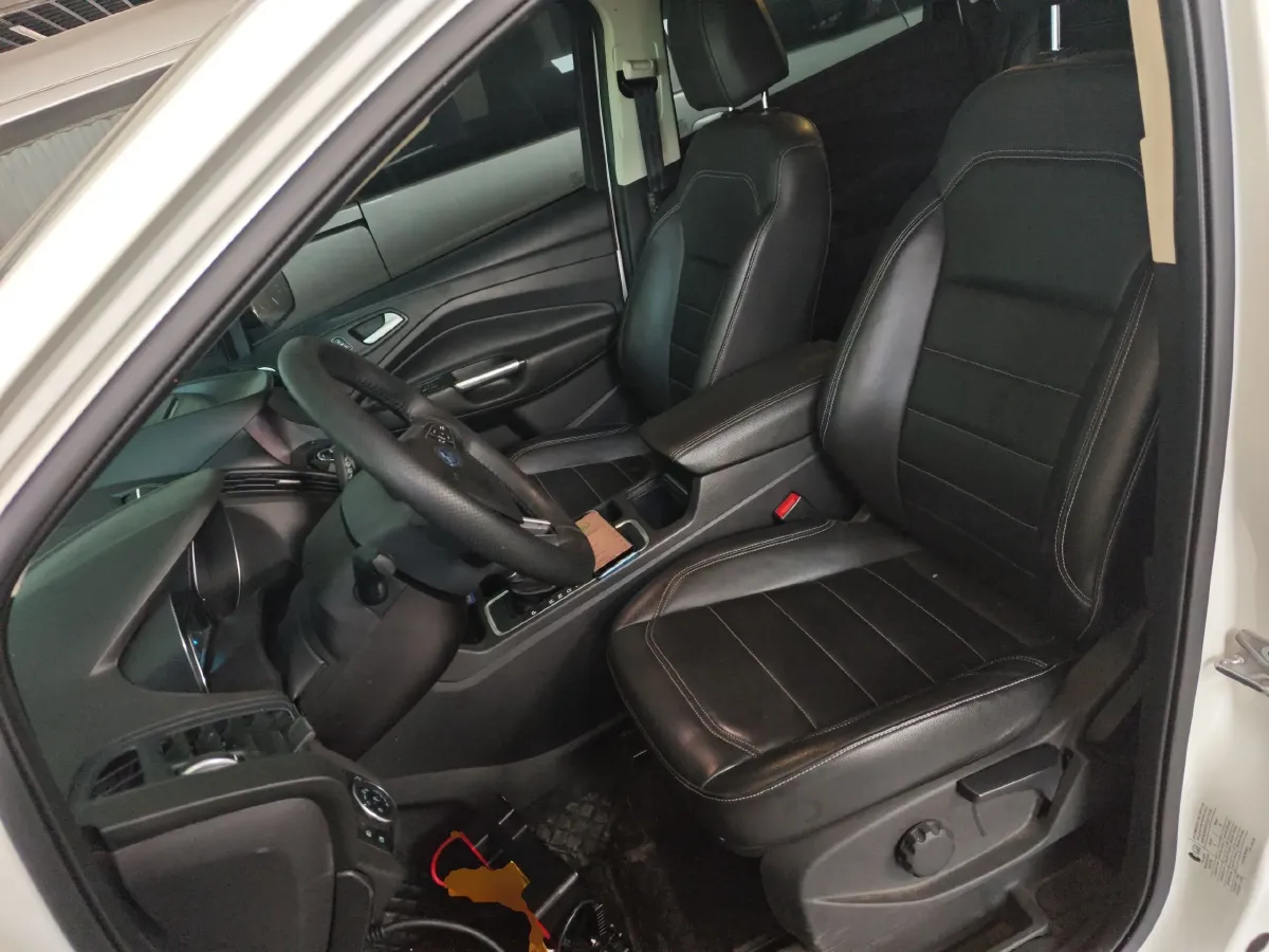 2018 Ford Kuga 1.5T 181HP L4 6AT,autocango,china used car exporter,china ev exporter,chinese used car exporter,chinese used ev exporter