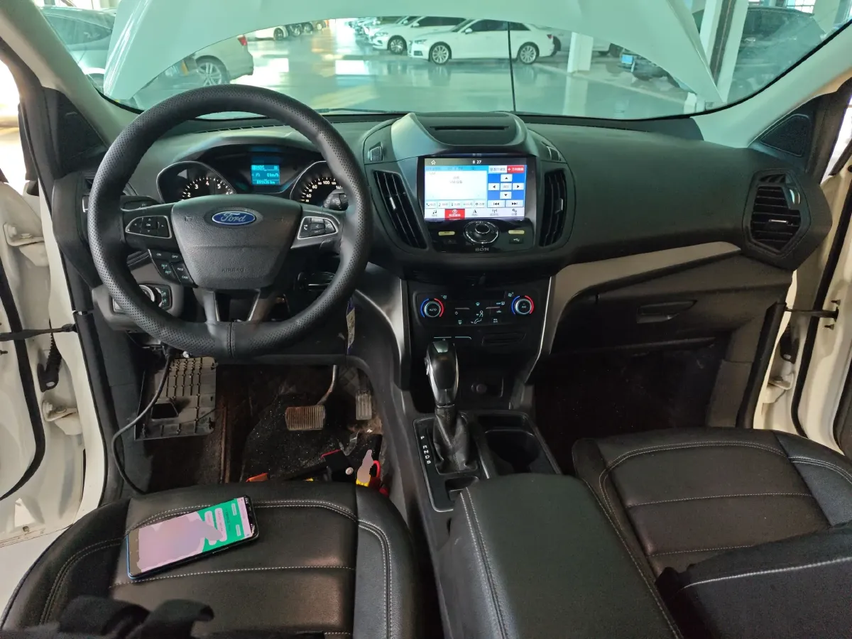 2018 Ford Kuga 1.5T 181HP L4 6AT,autocango,china used car exporter,china ev exporter,chinese used car exporter,chinese used ev exporter