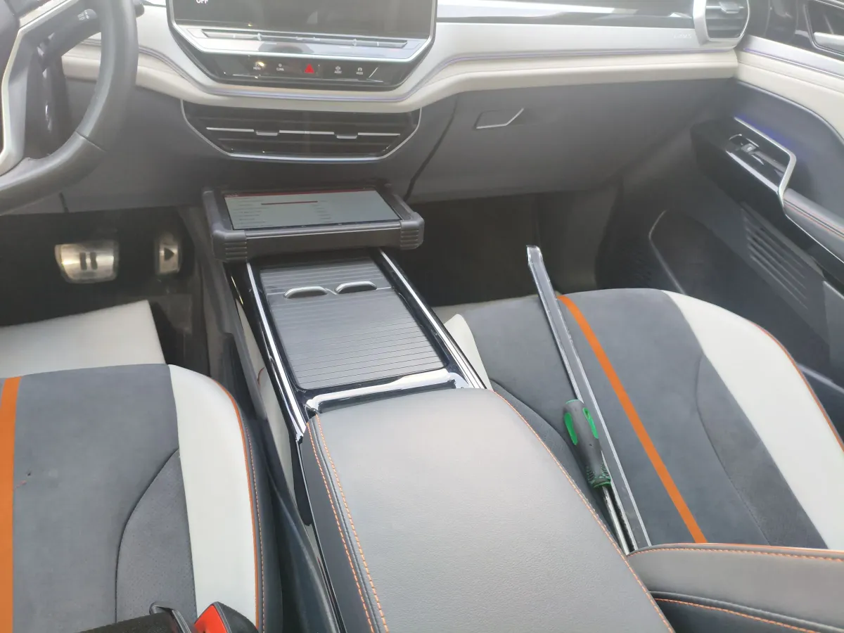 2022 Volkswagen ID.6 Crozz BEV 84.8KWH,autocango,china used car exporter,china ev exporter,chinese used car exporter,chinese used ev exporter