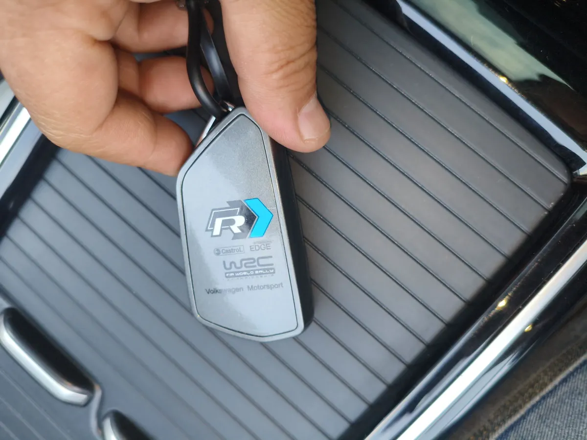 2022 Volkswagen ID.6 Crozz BEV 84.8KWH,autocango,china used car exporter,china ev exporter,chinese used car exporter,chinese used ev exporter