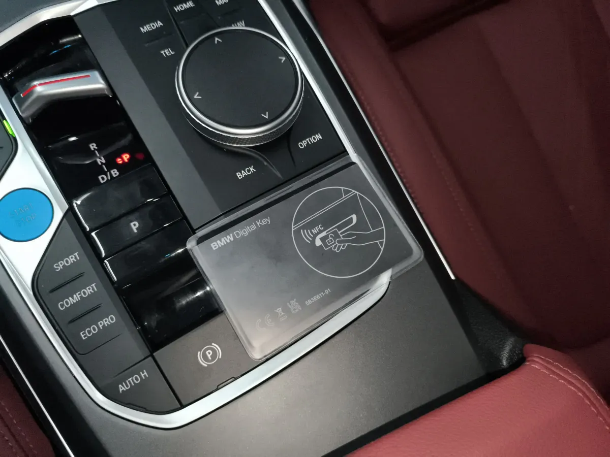 2025 BMW i3 BEV 70KWH,autocango,china used car exporter,china ev exporter,chinese used car exporter,chinese used ev exporter