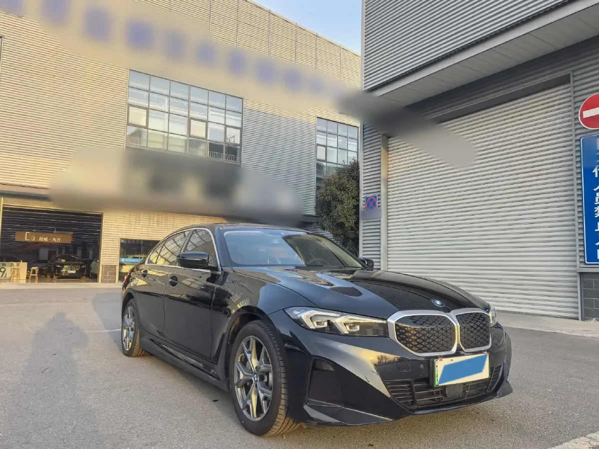 2025 BMW i3 BEV 70KWH,autocango,china used car exporter,china ev exporter,chinese used car exporter,chinese used ev exporter