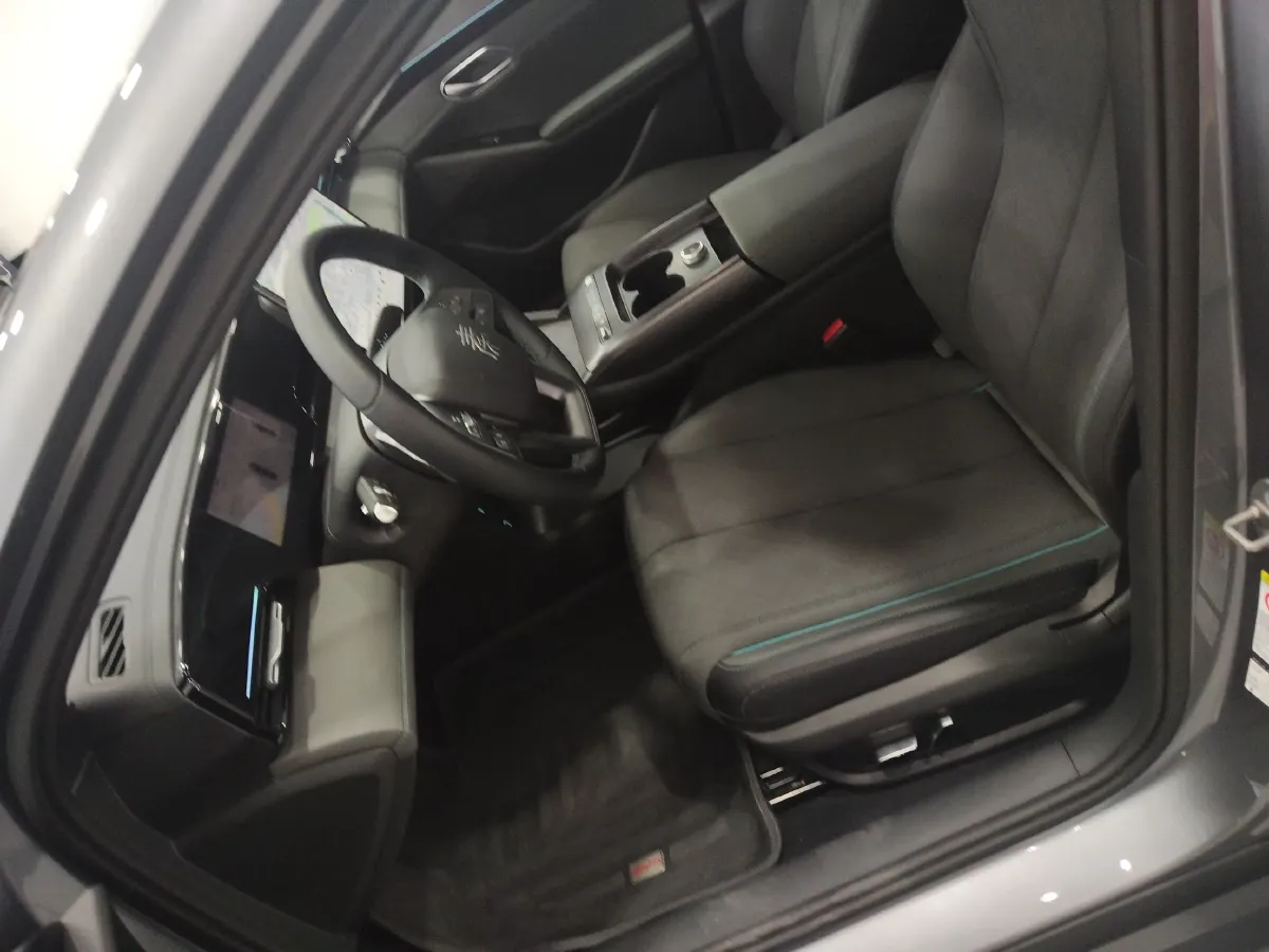 2025 BYD QinL BEV,autocango,china used car exporter,china ev exporter,chinese used car exporter,chinese used ev exporter