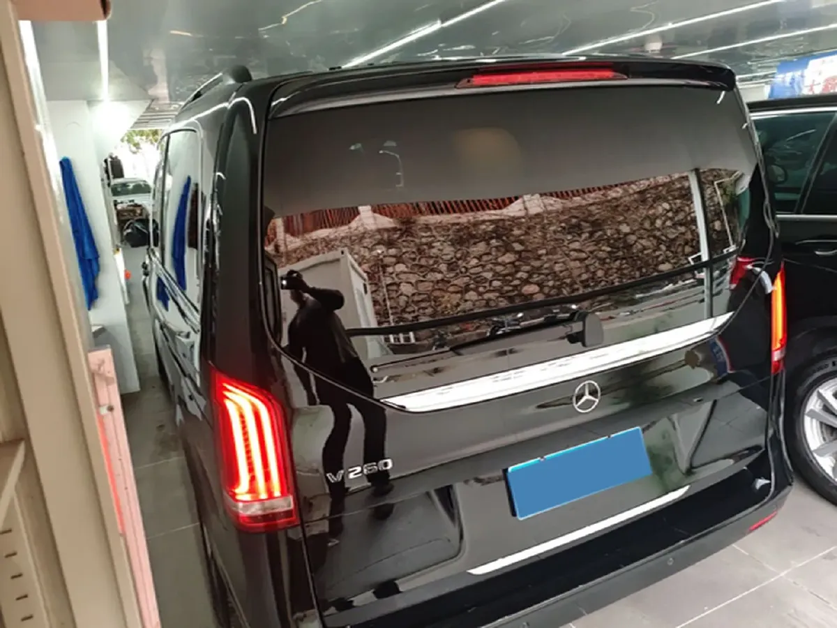 2020 Mercedes-Benz V Class 2.0T 211HP L4 9AT,autocango,china used car exporter,china ev exporter,chinese used car exporter,chinese used ev exporter