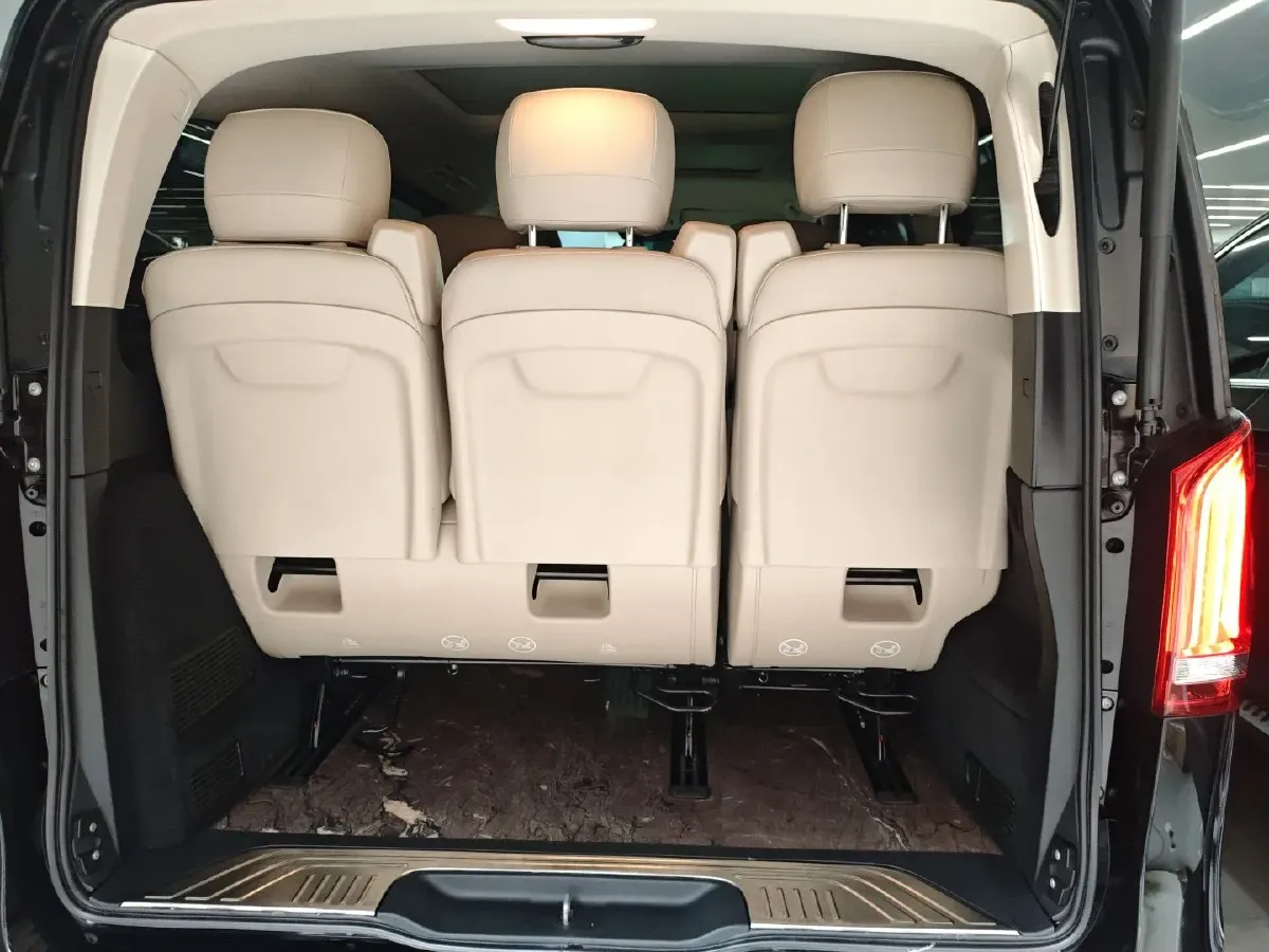 2020 Mercedes-Benz V Class 2.0T 211HP L4 9AT,autocango,china used car exporter,china ev exporter,chinese used car exporter,chinese used ev exporter