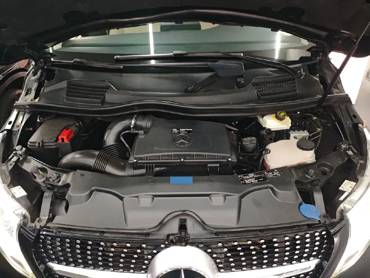 2020 Mercedes-Benz V Class 2.0T 211HP L4 9AT,autocango,china used car exporter,china ev exporter,chinese used car exporter,chinese used ev exporter