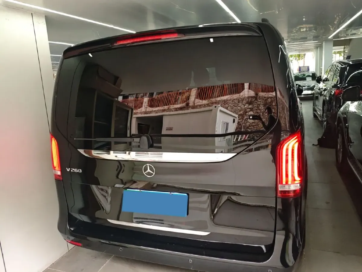 2020 Mercedes-Benz V Class 2.0T 211HP L4 9AT,autocango,china used car exporter,china ev exporter,chinese used car exporter,chinese used ev exporter