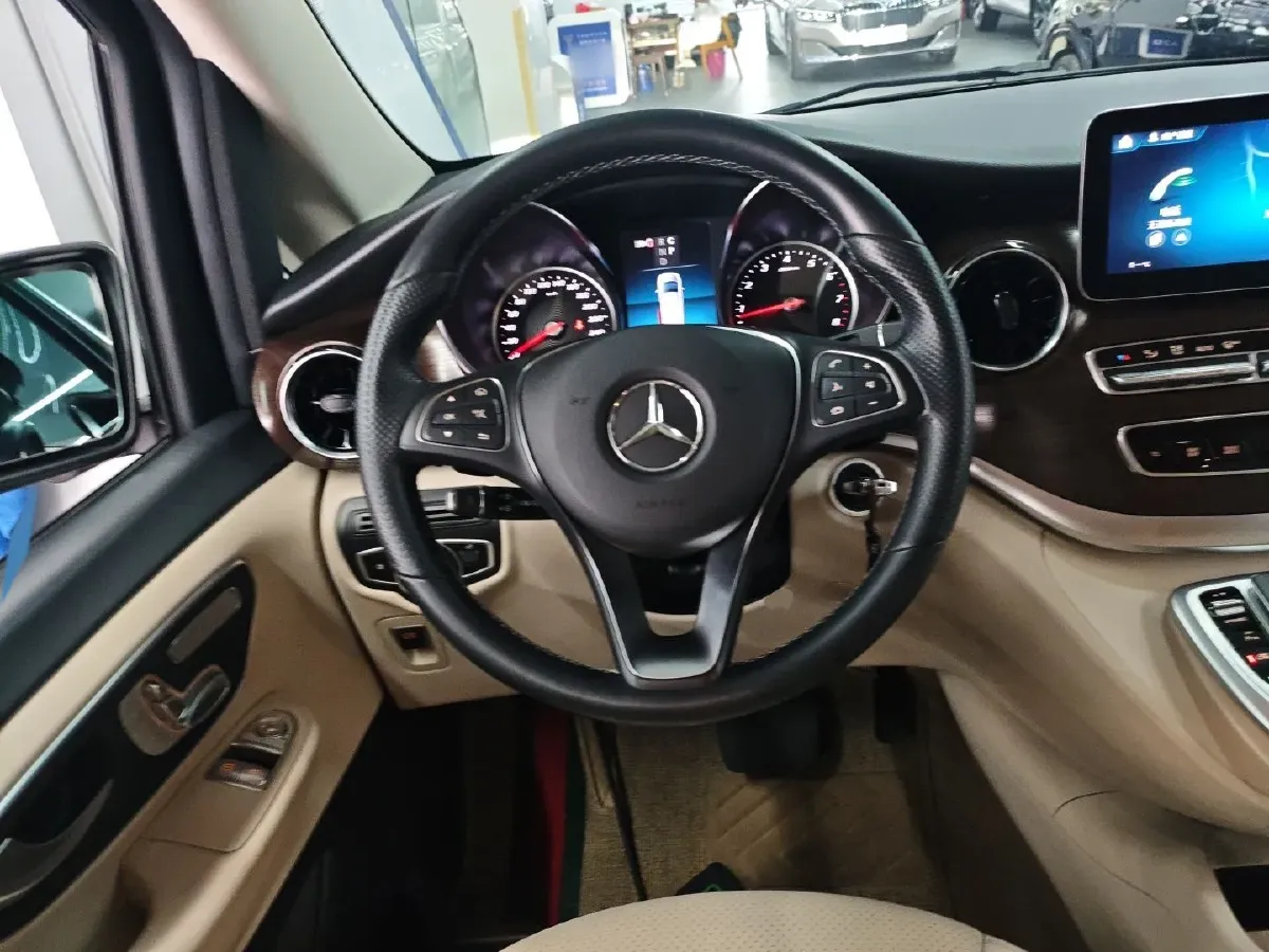 2020 Mercedes-Benz V Class 2.0T 211HP L4 9AT,autocango,china used car exporter,china ev exporter,chinese used car exporter,chinese used ev exporter