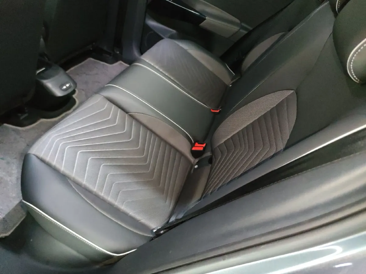 2022 Honda Envix 1.5L 109HP L4 E-CVT Hybrid,autocango,china used car exporter,china ev exporter,chinese used car exporter,chinese used ev exporter